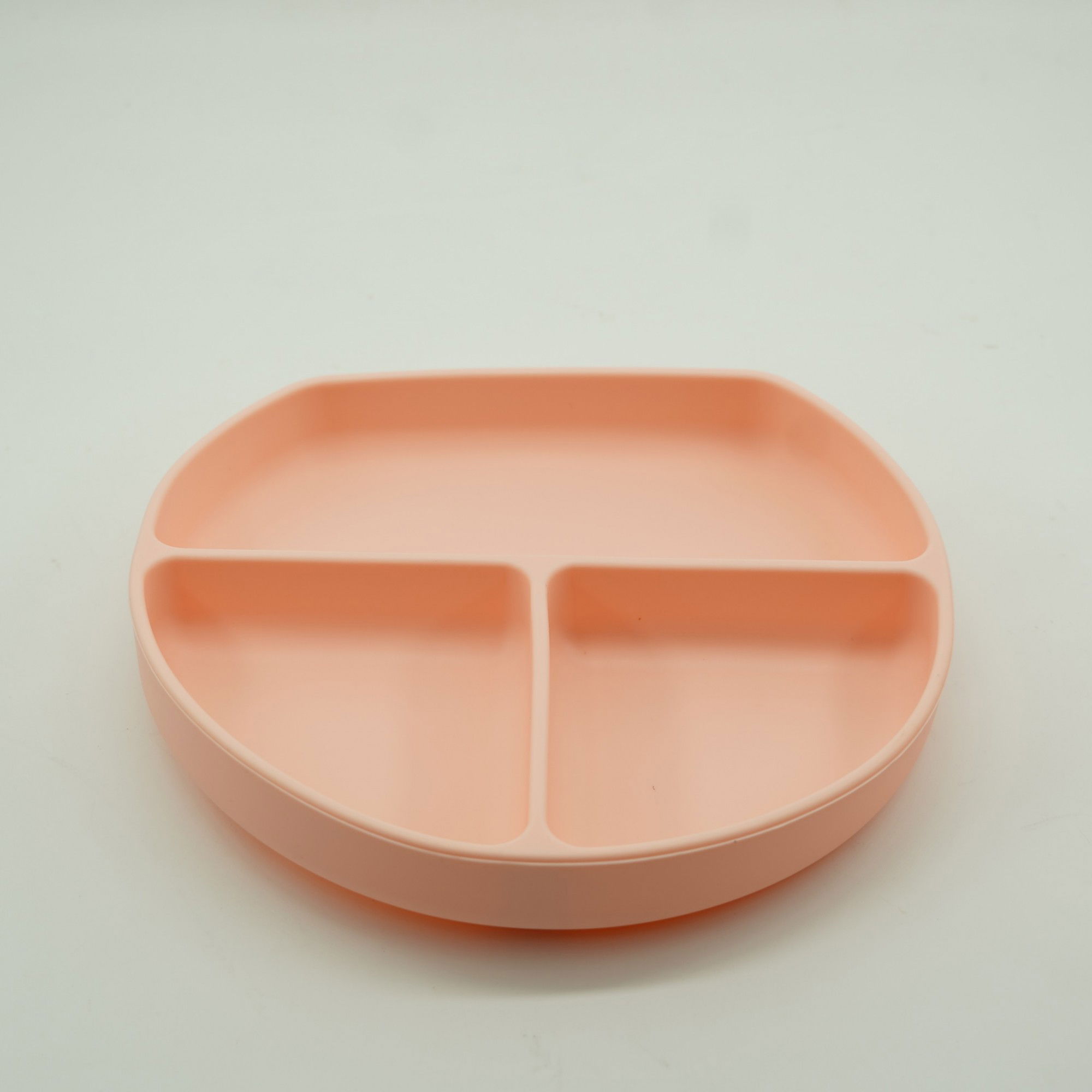 Set 8 piese diversificare bebelusi si copii din silicon Flippy, baveta, farfurie compartimentata cu ventuza, bol cu ventuza, tacamuri din lemn si silicon, cana pentru gustari, fara alergeni, roz [7]