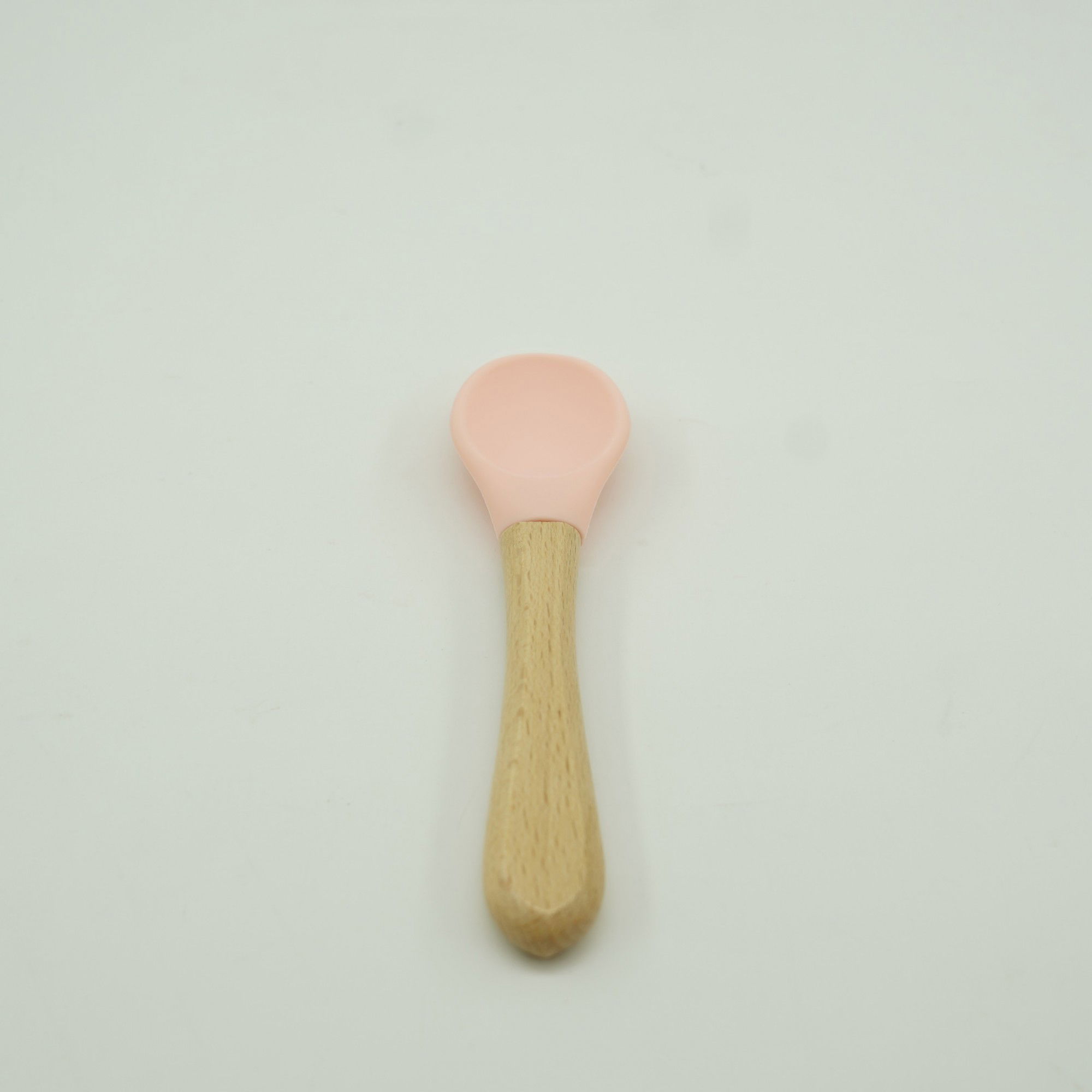 Set 8 piese diversificare bebelusi si copii din silicon Flippy, baveta, farfurie compartimentata cu ventuza, bol cu ventuza, tacamuri din lemn si silicon, cana pentru gustari, fara alergeni, roz [6]