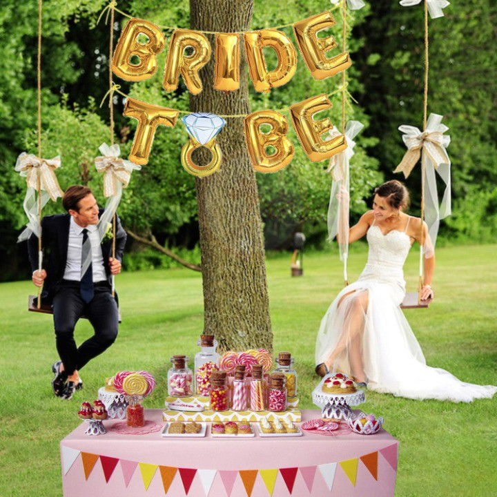 Set Baloane din Folie Metalizata, Flippy, Model Bride to Be cu Inel de Logodna, Litere de 40 cm, Baloane Party, Ambalaj Individual, Pai Inclus, Umflare cu Aer sau Heliu, Auriu [3]