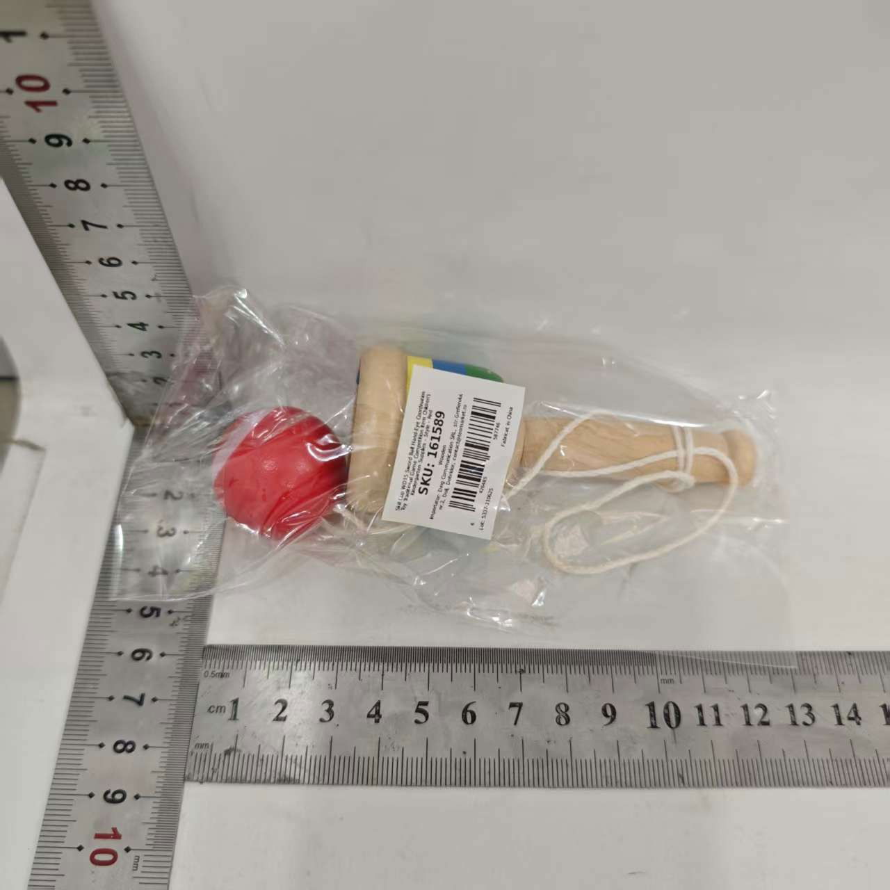 Jucarii din lemn - Jucarie Cupa de Indemanare, Flippy, Sabie Minge, Jucarie de Coordonare Mana-Ochi, Joc Tradițional, Jucarie pentru Gradinita, 10 x 3 cm, Rosu