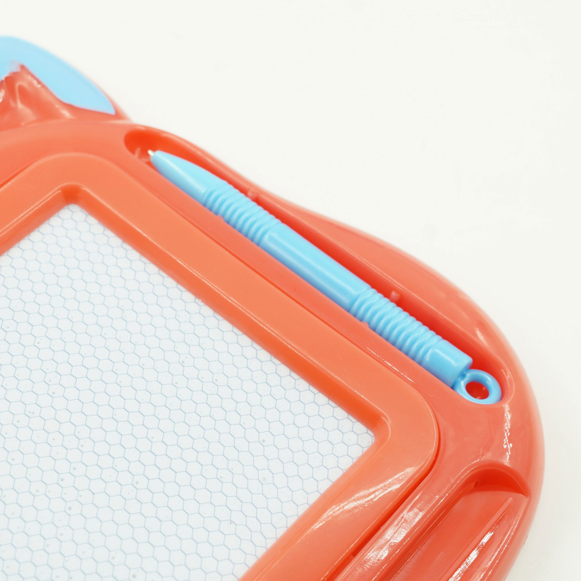 Tablita Magnetica de Scris si Desenat, Flippy, Model Pisica, cu Creion, Dimensiuni 23.2x18.5 cm, Suprafata Desen 14.6x10.4 cm, Dezvolta Imaginatia si Creativitatea, Incurajeaza Exersarea Scrisului, Ro [3]