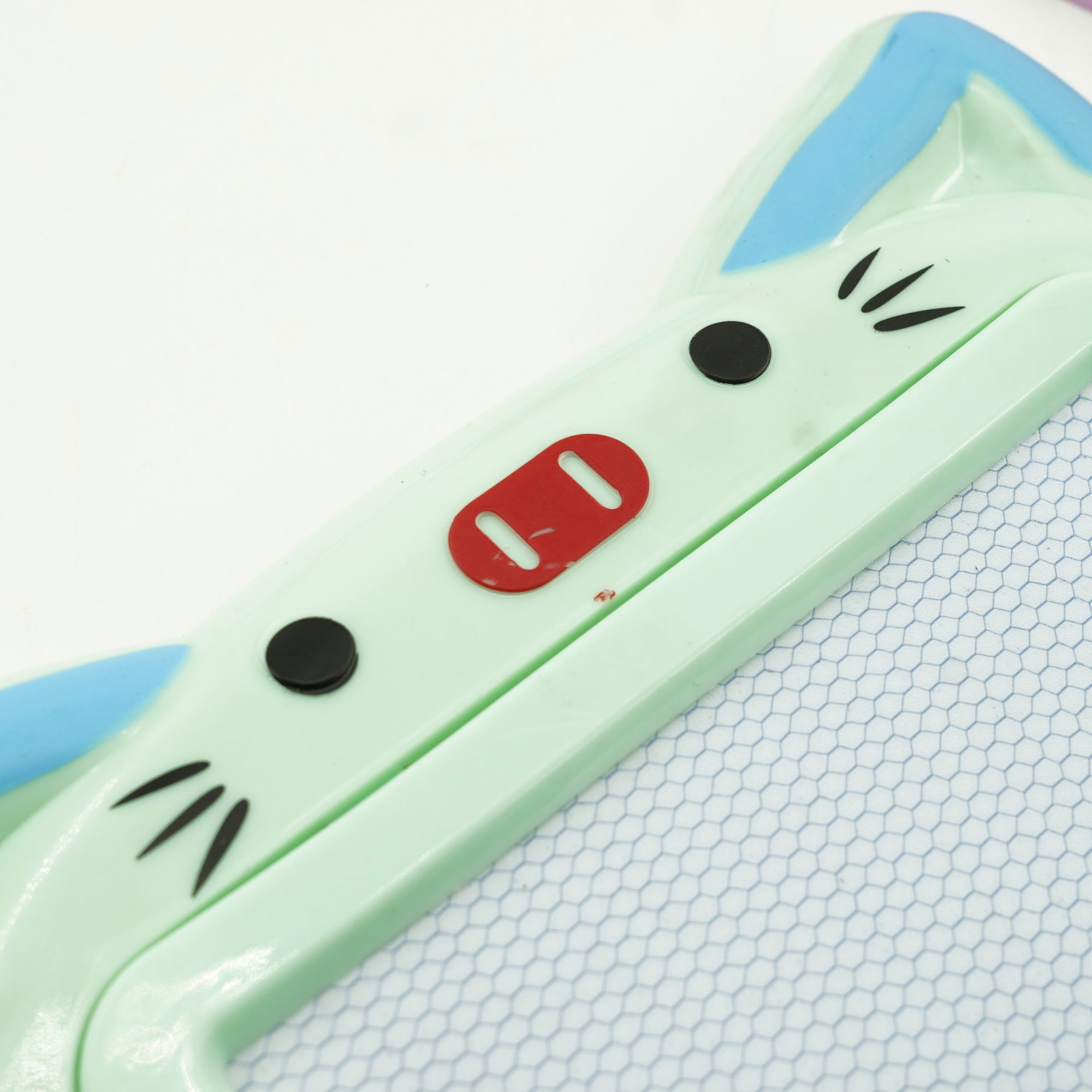 Tablita Magnetica de Scris si Desenat, Flippy, Model Pisica, cu Creion, Dimensiuni 23.2x18.5 cm, Suprafata Desen 14.6x10.4 cm, Dezvolta Imaginatia si Creativitatea, Incurajeaza Exersarea Scrisului, Ve [3]