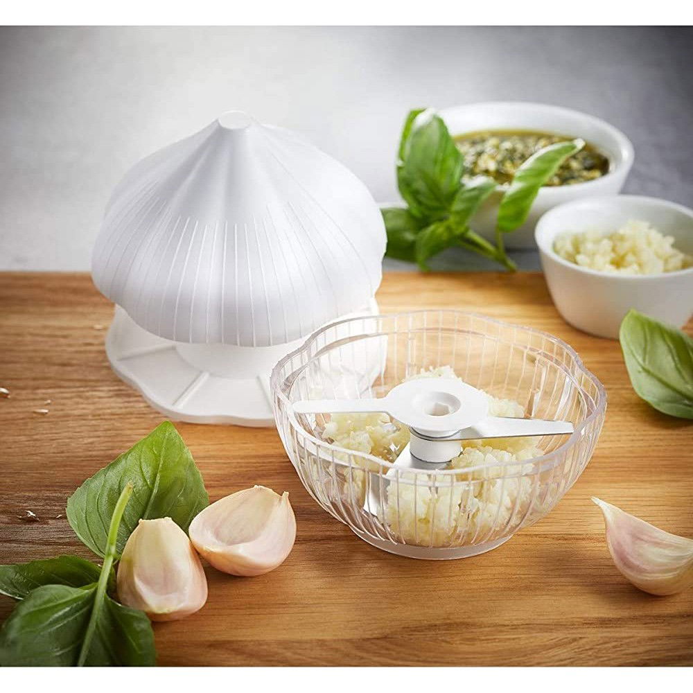 Ustensile pentru Bucătărie - Tocator manual pentru usturoi, in forma de usturoi, cutite rezistente, utilizare prin apasare, material ABS si inox, 9.5x9.5x9.3 cm, alb