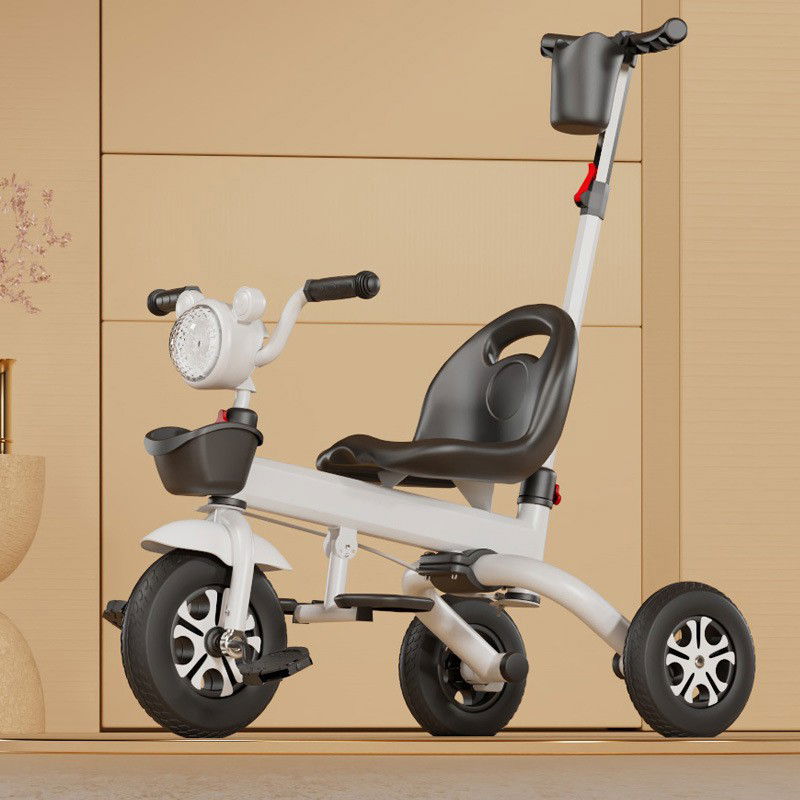 Triciclete - Tricicleta multifunctionala pentru Copii, Flippy, Pliabila de Tip Impingere, Scaun cu Functie Sezut si Culcat, Ghidon cu Cos Lumini si Muzica, Suport Pahar, 80 x 60 x 53 cm, Alb Negru