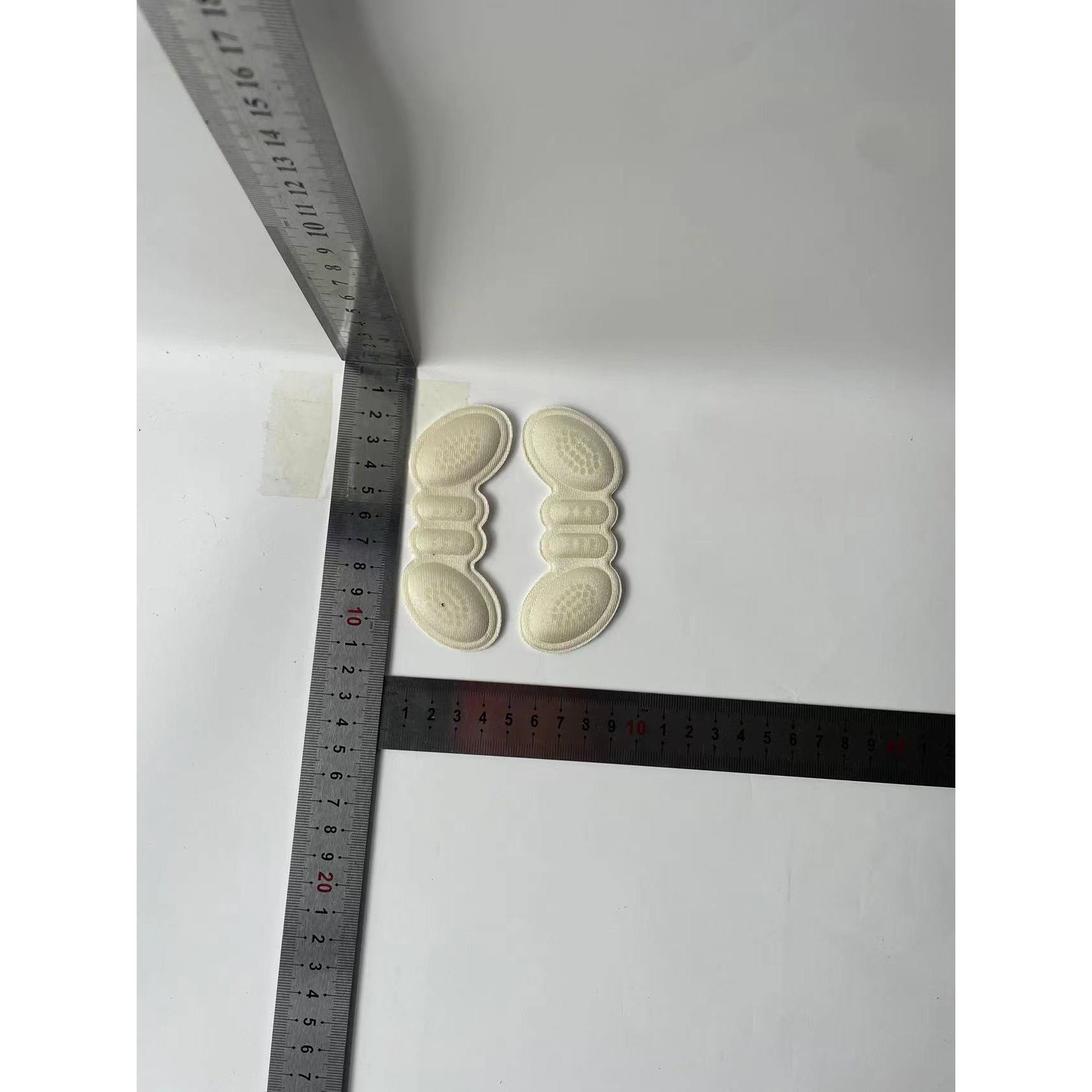 Set 2 Branturi cu Pernute pentru Calcai, Flippy, Suport Interior pentru Incaltaminte, Marime Universala, Aderent pe Piele, Crem [10]