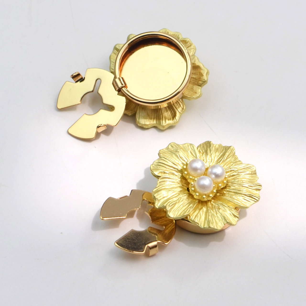 Accesoriu pentru Nasturi, Flippy, Model Floare cu Perle, din Metal, 2.5 x 1.7 cm, Auriu [5]