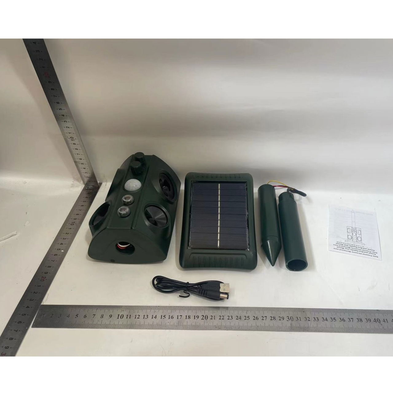 Aparat Solar LED cu Ultrasunete, Flippy, Repelent pentru Animale Mari si Mici, Lumina Rosie si Alba, Anti Rozatoare, Anti Insecte, Frecventa 13.5KHZ-45.5KHZ, Senzor PIR, 15.5 x 15.4 x 26.2 cm, Verde [2]