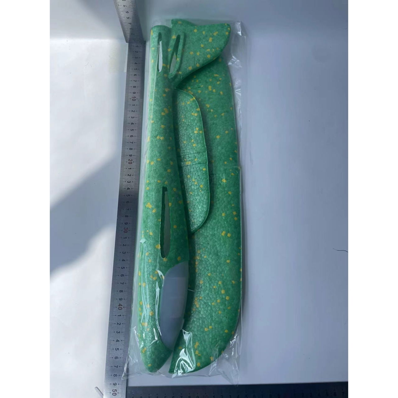 Avion planor din polistiren in punga , lungime 47 cm , cu lumina pe varf, Verde , Flippy [4]