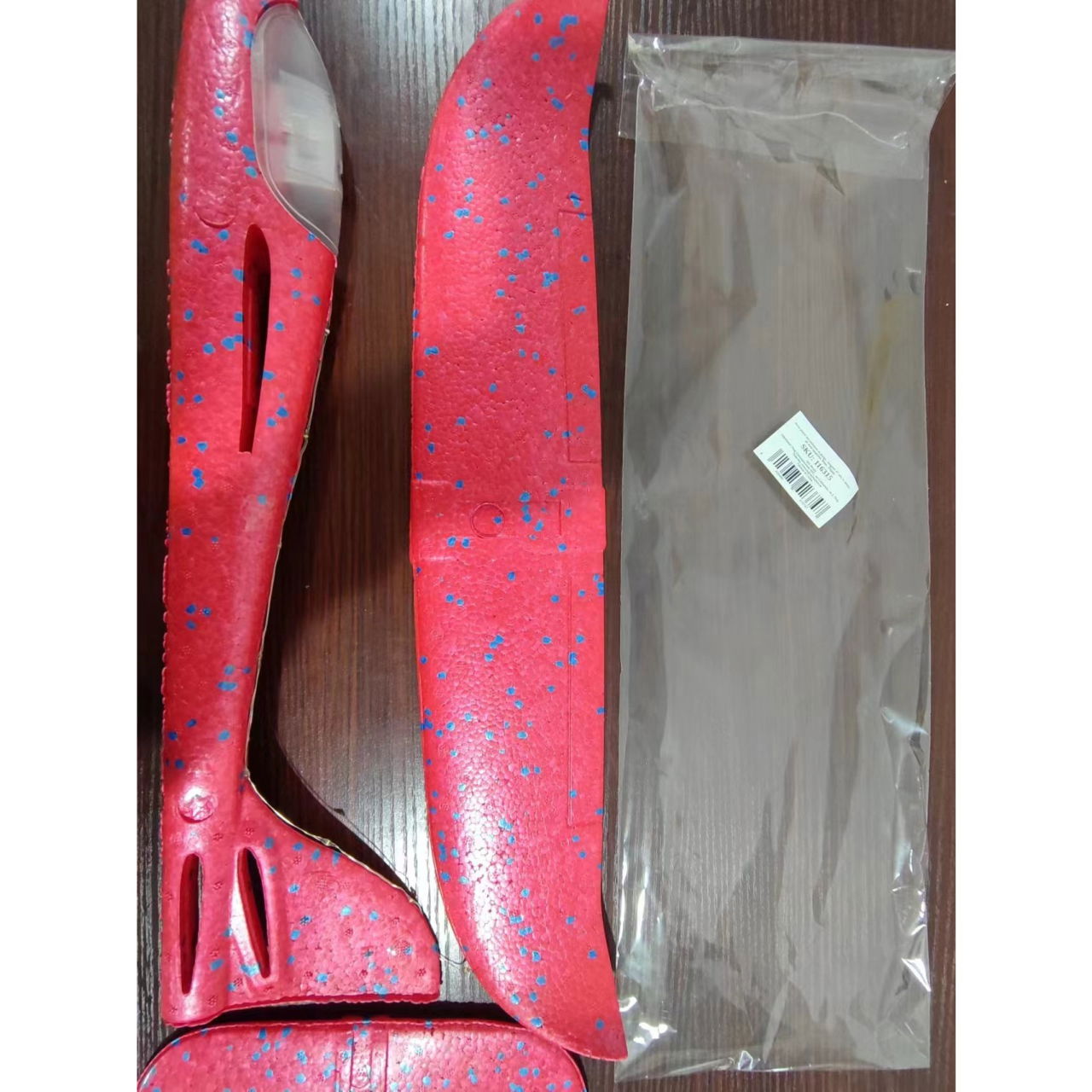 Avion planor din polistiren in punga , lungime 47 cm, cu lumini pe toata lungimea, Rosu , Flippy [6]