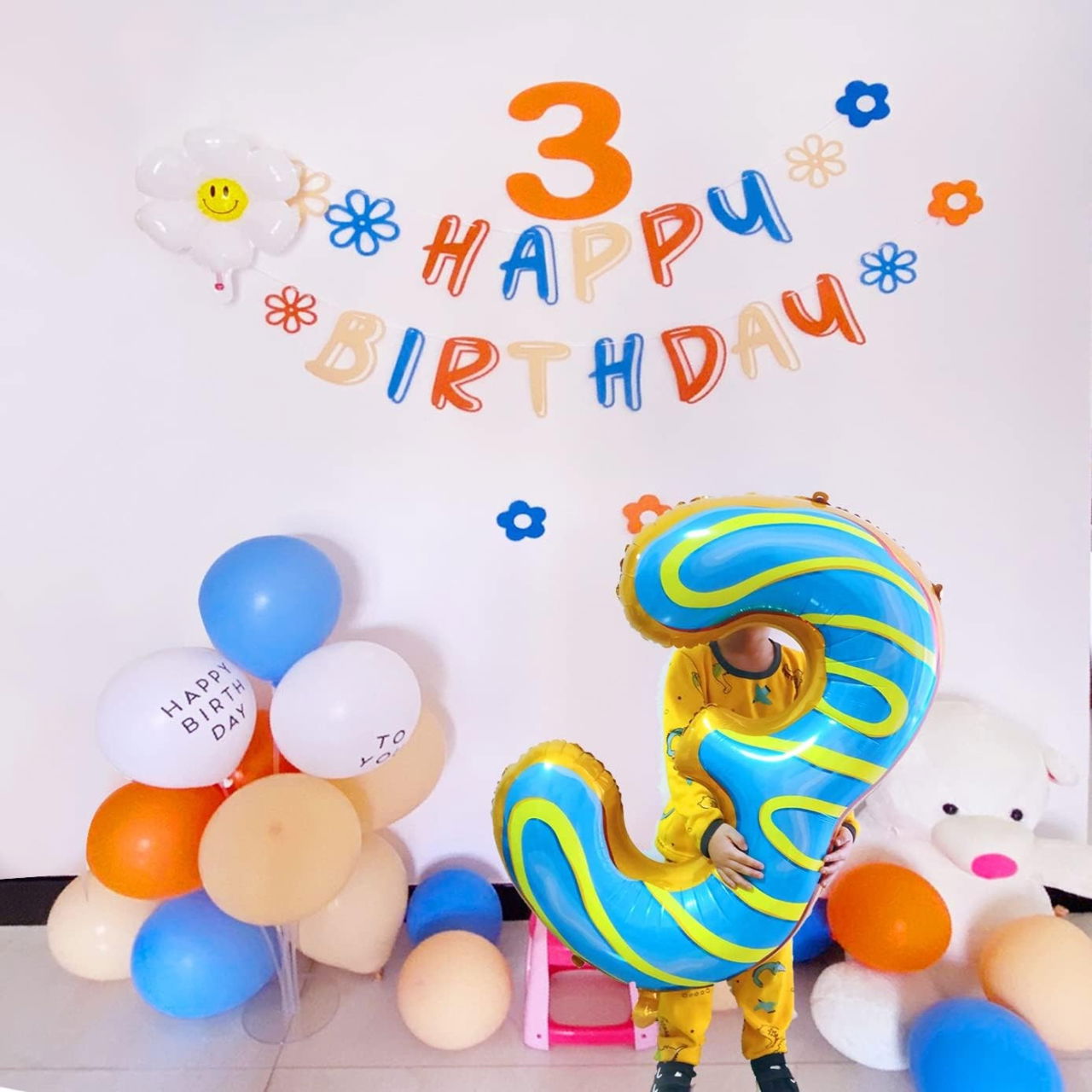 Balon din Folie Metalizata Flippy, Figurina Cifra, Imprimeu Gogosi, Tema Aniversare 100 cm, Ambalaj Individual, Pai inclus, Umflare cu Aer sau Heliu, Multicolor, Cifra 3 [8]