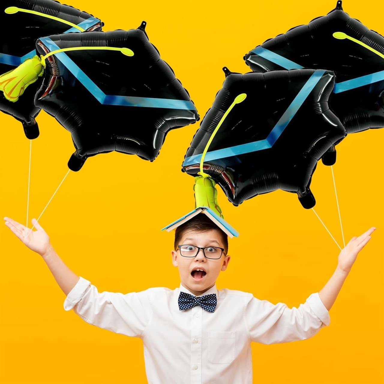 Balon din Folie Metalizata, Flippy, Figurina, Model Toca Congrats Grad, Tematica Absolvire, 56x70 cm, Ambalaj Individual, Pai Inclus, Umflare cu Aer sau Heliu, Negru-Albastru [5]