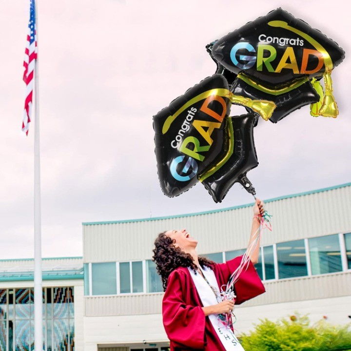 Balon din Folie Metalizata, Flippy, Figurina, Model Toca Congrats Grad, Tematica Absolvire,  66x66 cm, Ambalaj Individual, Pai Inclus, Umflare cu Aer sau Heliu, Negru [5]