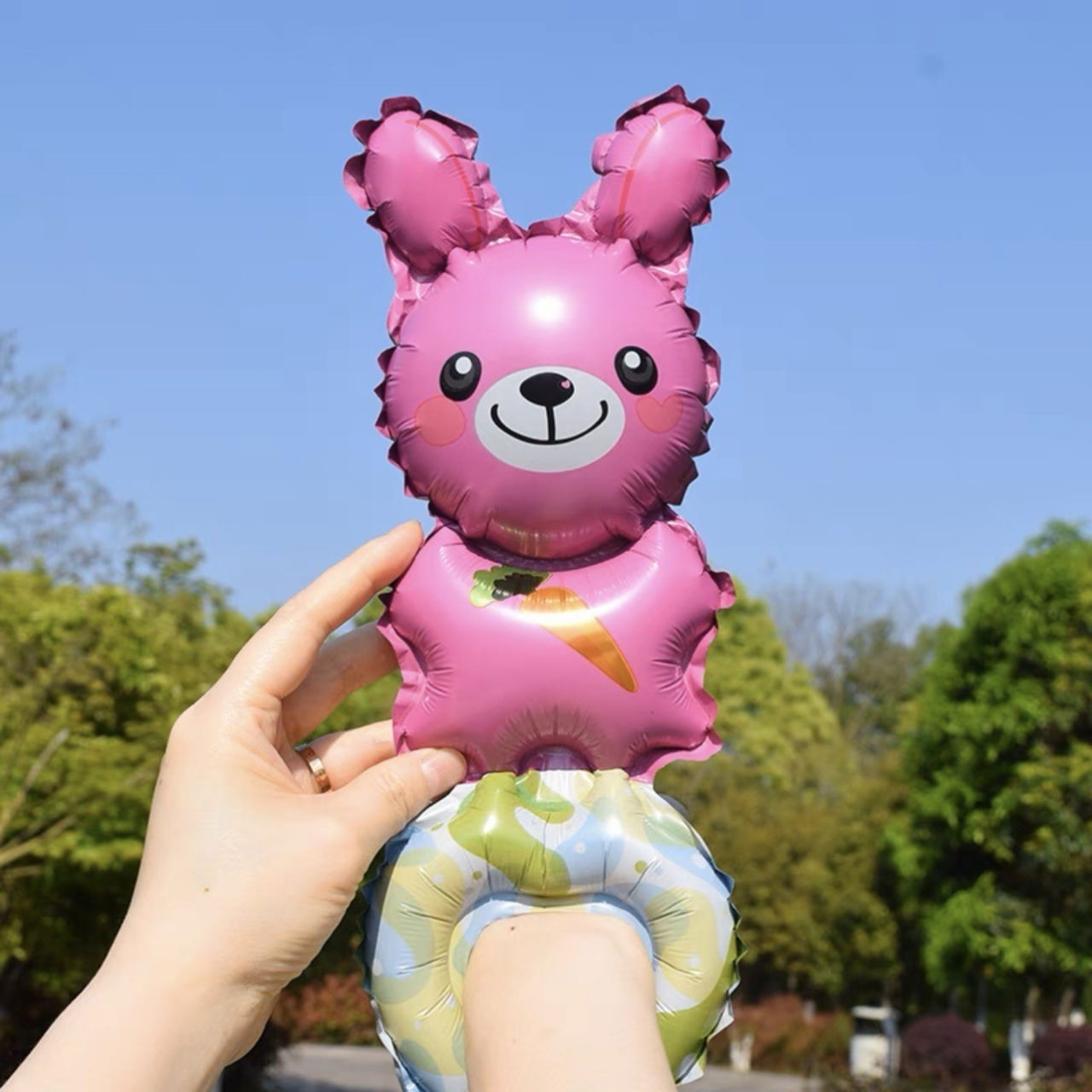 Balon din Folie Metalizata, Flippy, Figurine Animalute, Tip Bratara, Model Iepuras, Ambalaj Individual, Pai Inclus, Umflare cu Aer sau Heliu, Roz [2]