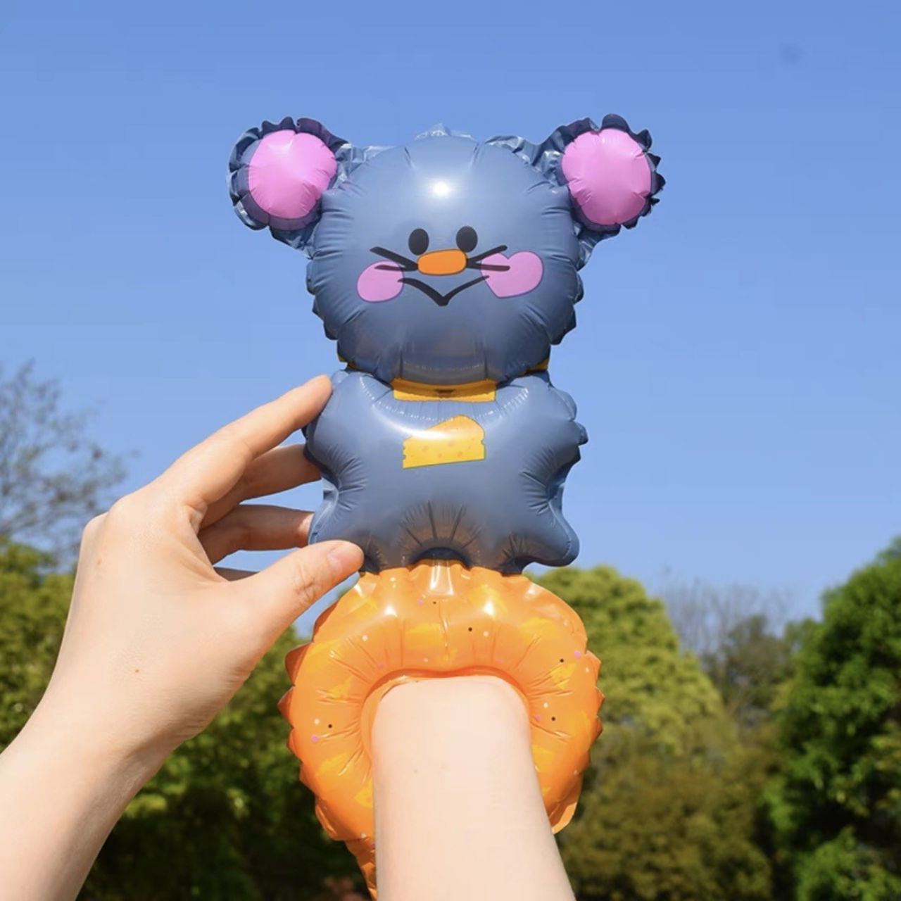 Balon din Folie Metalizata, Flippy, Figurine Animalute, Tip Bratara, Model Soricel, Ambalaj Individual, Pai Inclus, Umflare cu Aer sau Heliu, Gri [2]