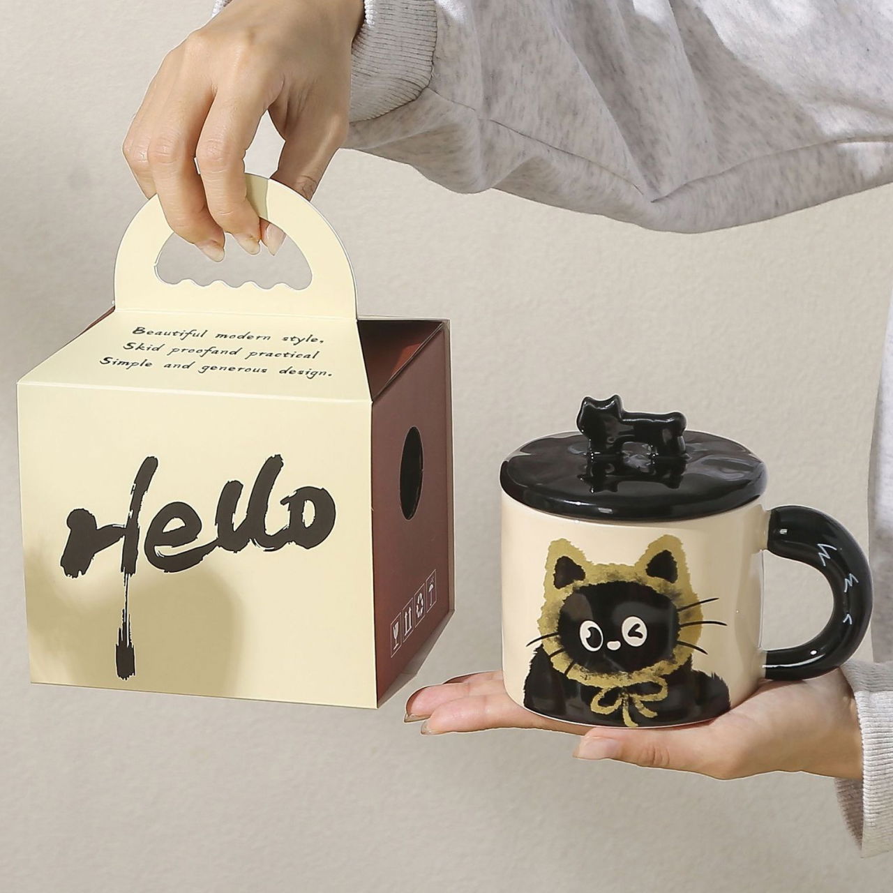 Cana din Ceramica, Flippy, Model in Cutie pentru Cadou, Cana pentru Ceai, Cafea, Cana Retro Design Capac cu Figurina 3D, 9.5 x 8 x 8 cm, 360 ml, Bej, Print Pisica Galben Negru [3]