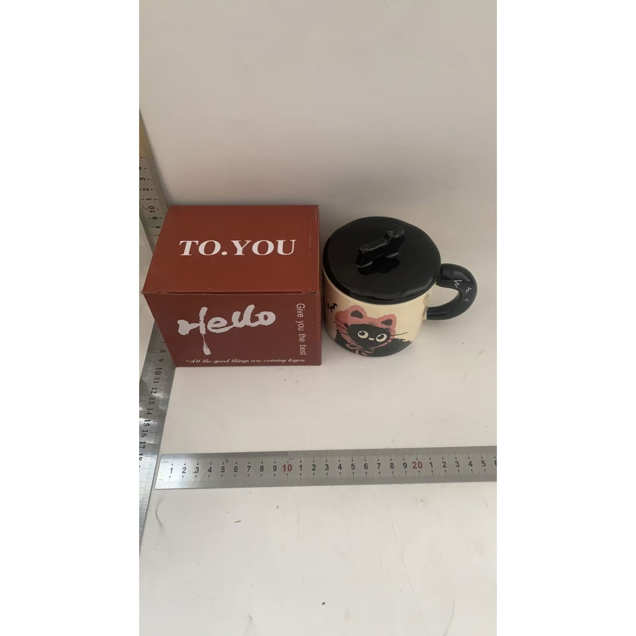 Cana din Ceramica, Flippy, Model in Cutie pentru Cadou, Cana pentru Ceai, Cafea, Cana Retro Design Capac cu Figurina 3D, 9.5 x 8 x 8 cm, 360 ml, Bej, Print Pisica Roz Negru [4]