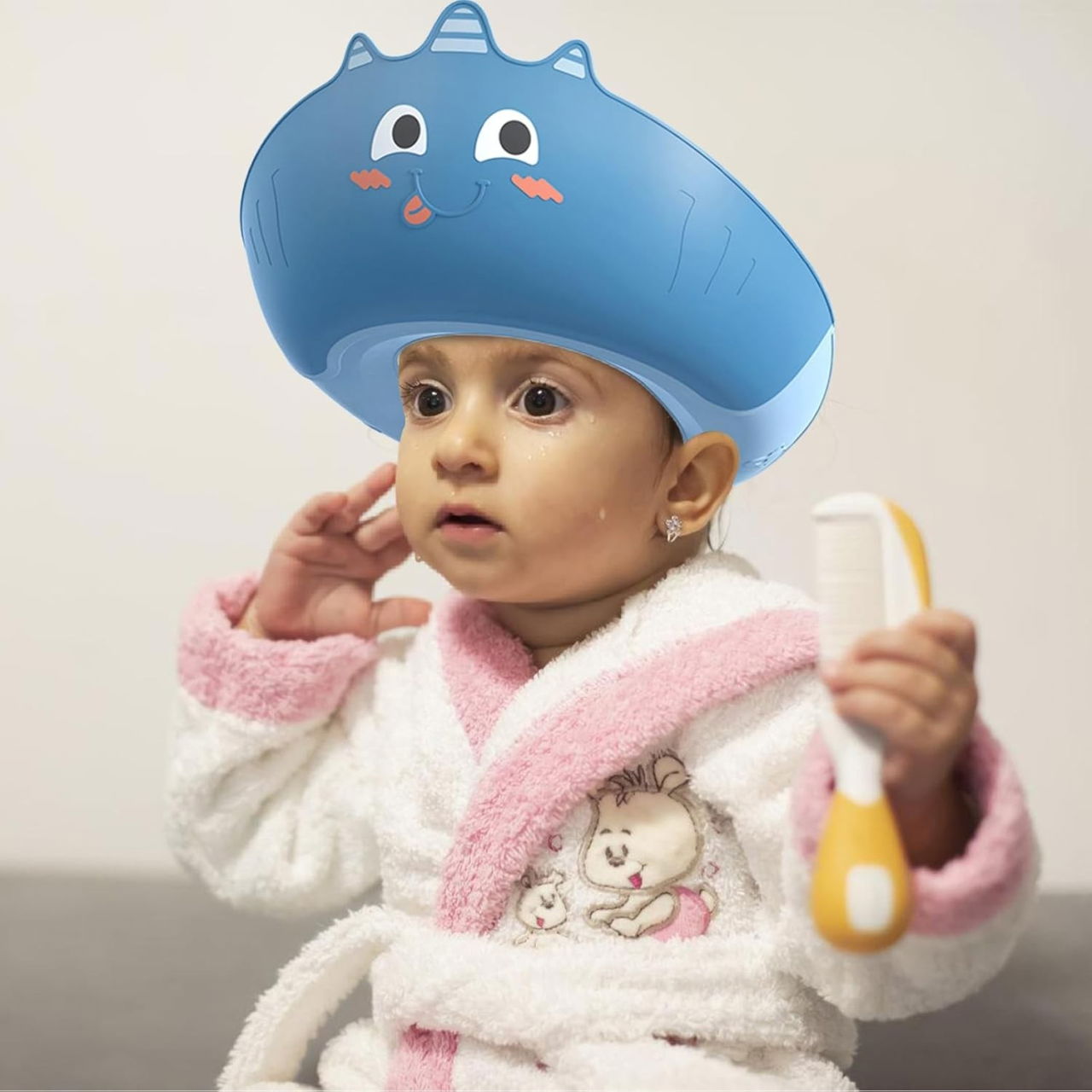 Casca de Dus, Flippy, Previne Scurgerea Apei si Samponului pe Fata, 0-12 Ani, Ajustabila, din TPE+PP, 20 x 23 cm, Model Unicorn, Albastru [4]