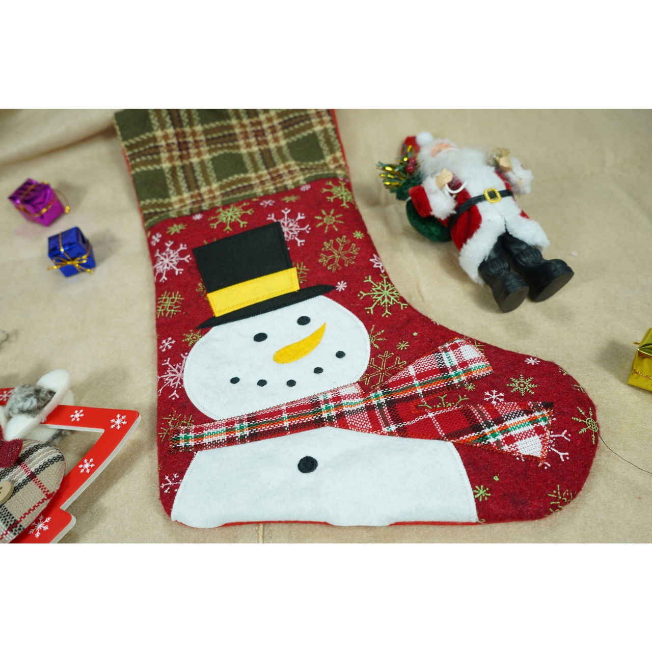 Ciorap Cadouri,Flippy,cu model om de zapada, rosu, marimea 20x40 cm, textil, interior [2]