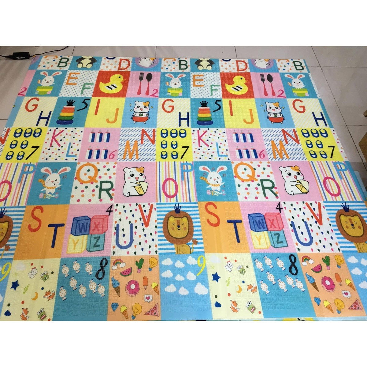 Covoras pentru Copii, Flippy, cu 2 Fete, Model Litere/Girafe, din XPE+PE, Impermeabil, Antiderapant, Protectie Termica, +3 Luni, Pliabil, 180 x 200 x 1 cm, Multicolor [4]