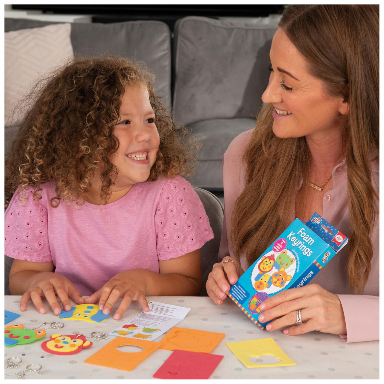 Creeaza brelocuri din spuma [5]