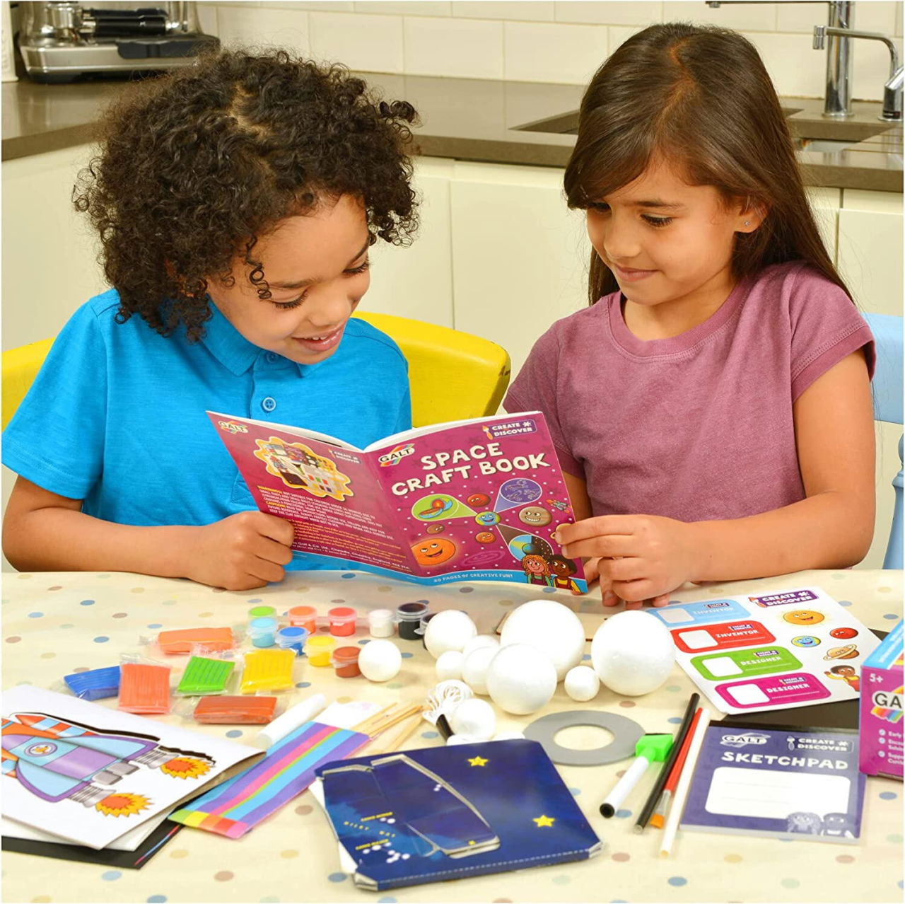 Creeaza si descopera - Spatiul cosmic [2]