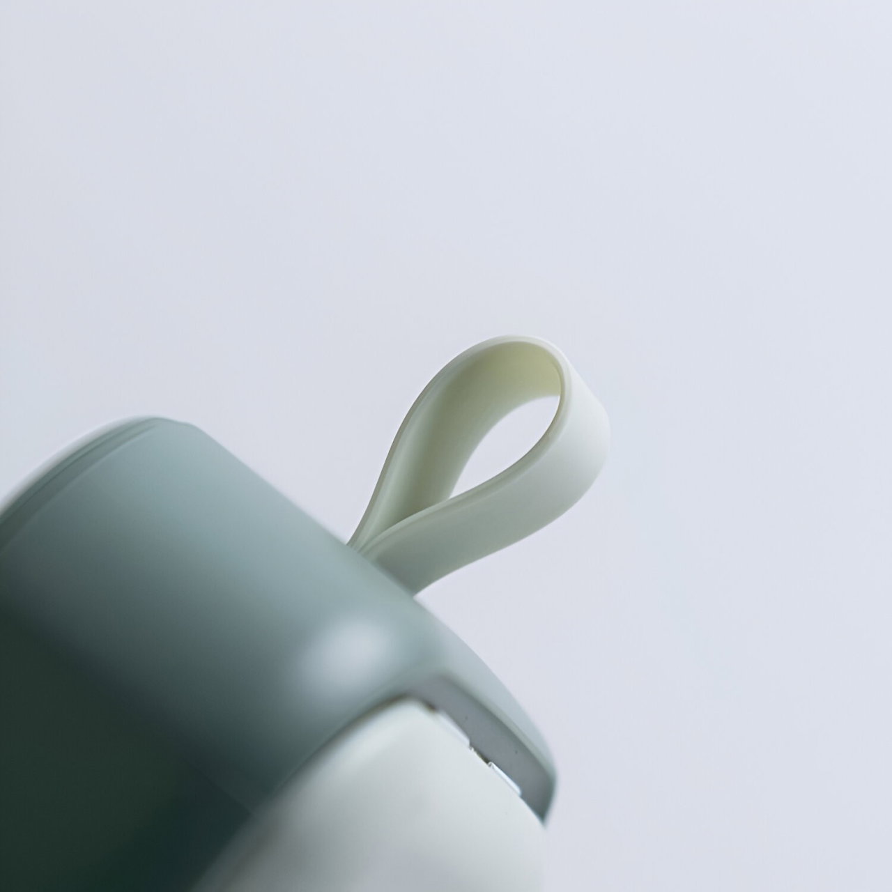 Cutie Depozitare Medicamente Mini, Flippy, 4 Compartimente, Inchidere Etans, Portabila, Patrat, Verde, PP, 7.5x7.5x3 cm [4]