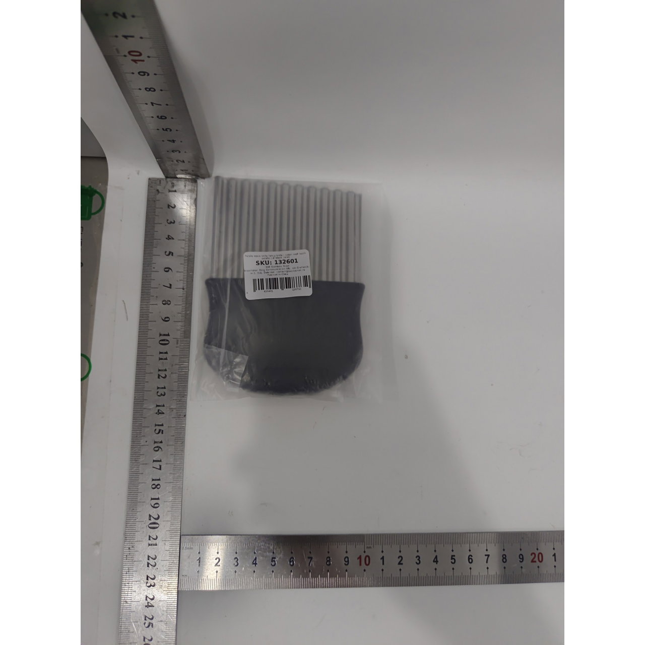 Cutit pentru Cartofi Ondulati, Flippy, pentru Legume, Forma Ondulata, Usor de Utilizat, Taiere, Negru [9]