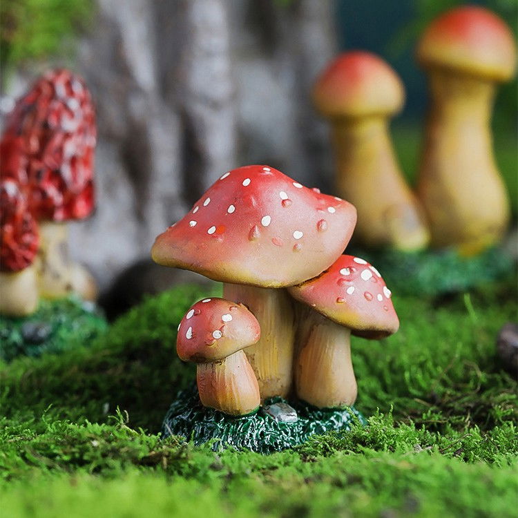 Decoratiune Ornament pentru Ghiveci, Flippy, Decoratiune pentru Gradina, Model 1 Ciuperci Rosii cu Buline Albe, 3.1 x 4 cm, Rosu [3]
