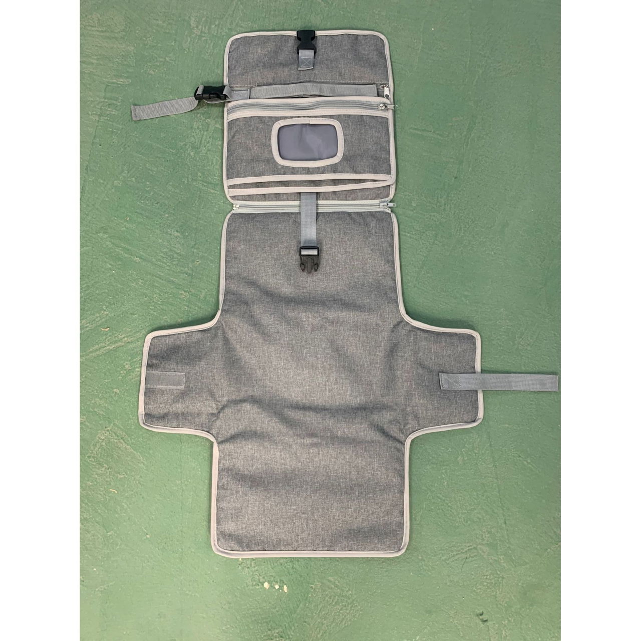 Geanta Multifunctionala, Flippy, Tip Aleza de Schimbat Scutece, Impermeabila, din Panza Oxford, cu Buzunare, Usor de Agatat, 30 x 20 cm, Gri [2]