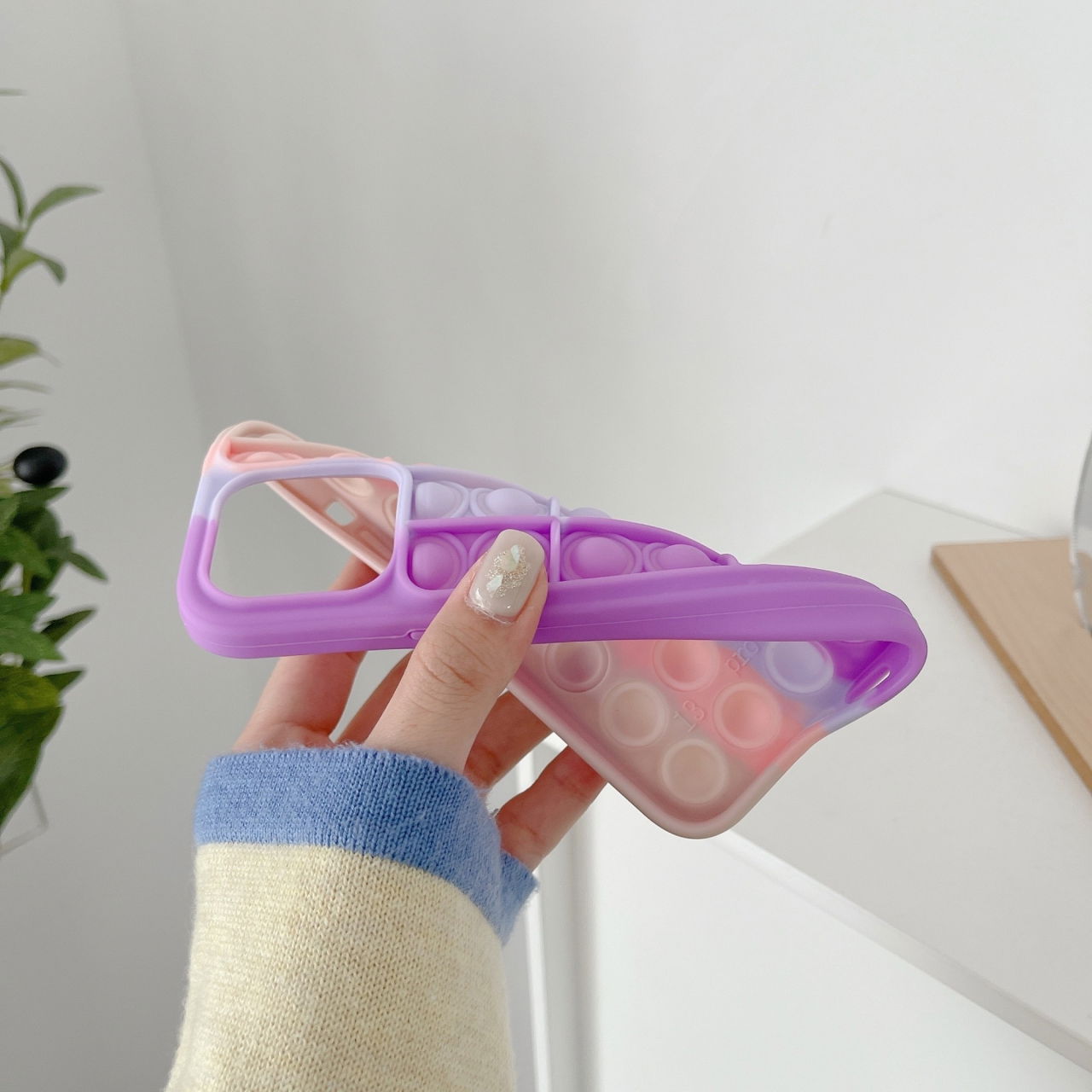 Husa de protectie Flippy Pop It compatibila cu Apple iPhone 13,Model 2,Multicolor [3]