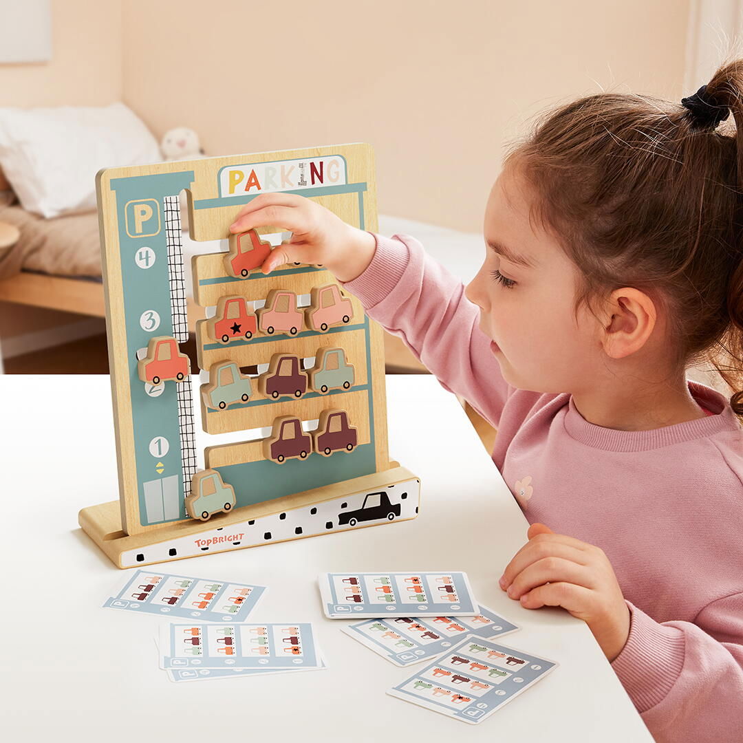Joc de logica - Parcarea masinutelor [4]