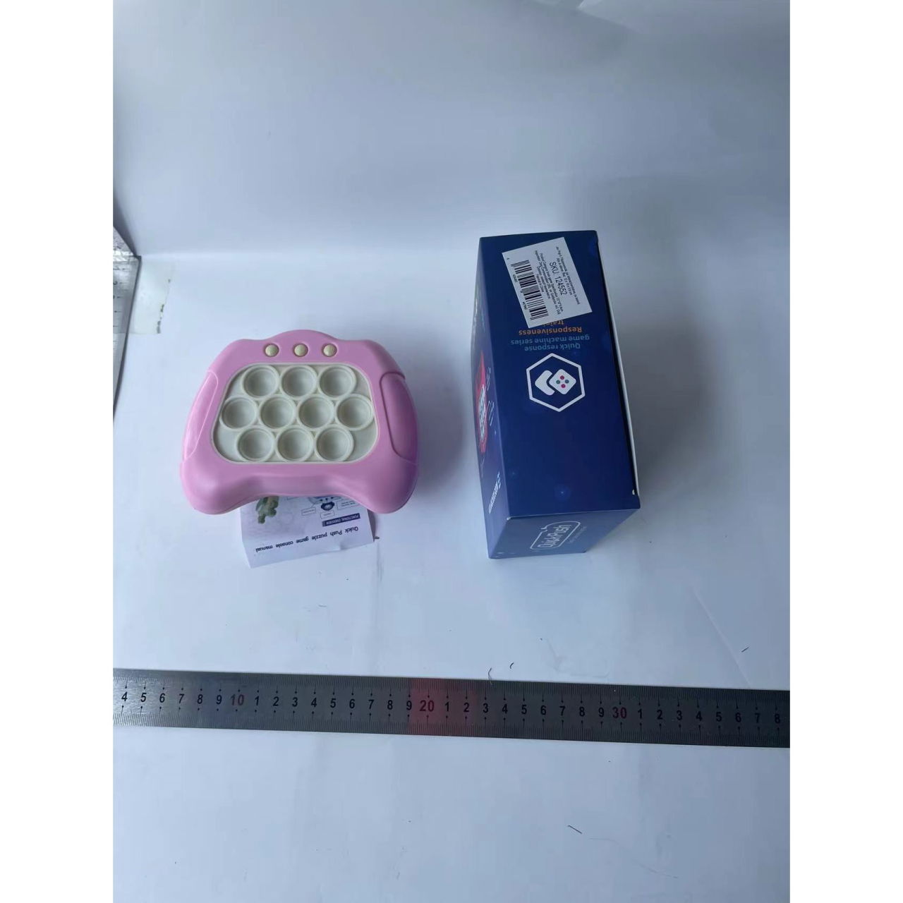 Joc Pop It, Flippy, consola, joc interactiv, antistres, cu baterii, Abs si silicon, Roz, 12 x 10 x 5.8 cm [8]