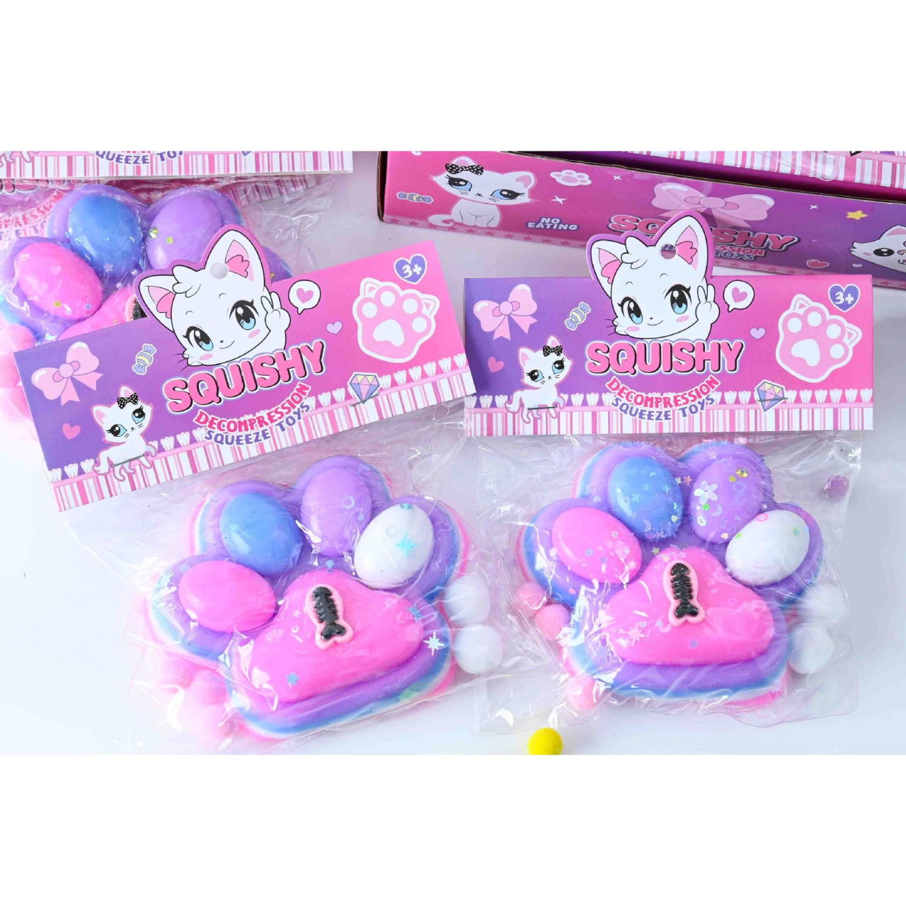 Jucarie Antistres Squishy, Flippy, cu Revenire Lenta, Model Labuta de Pisica, cu Pestisor, 220g, 12.5 x 10.5 cm Squeeze Pinch Family, Ambalaj Transparent, Roz-Multicolor [2]