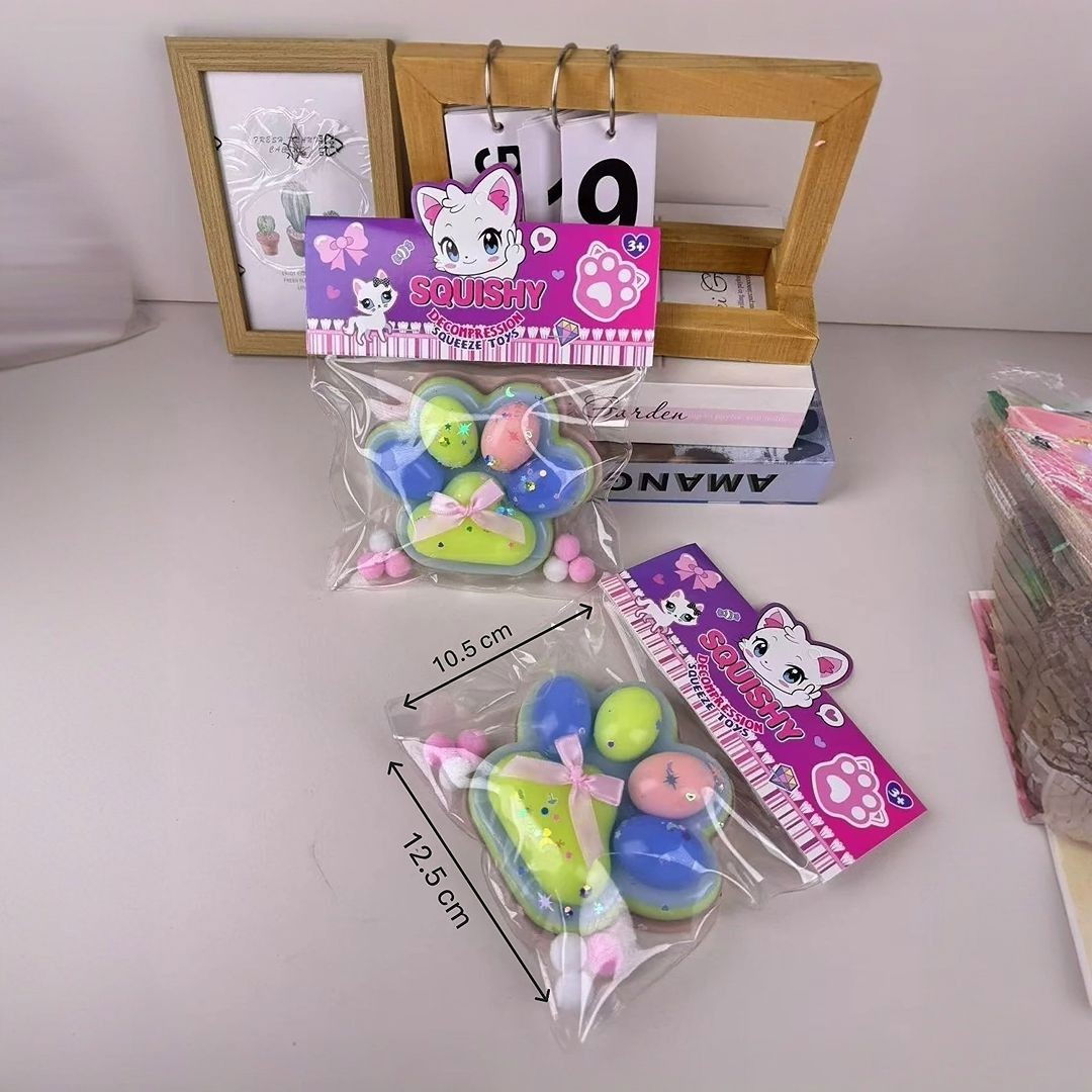 Jucarie Antistres Squishy, Flippy, cu Revenire Lenta, Model Labuta de Pisica Pufoasa, 12.5x10.5 cm, 220g, Squeeze Pinch Family, Multicolor Albastru [4]