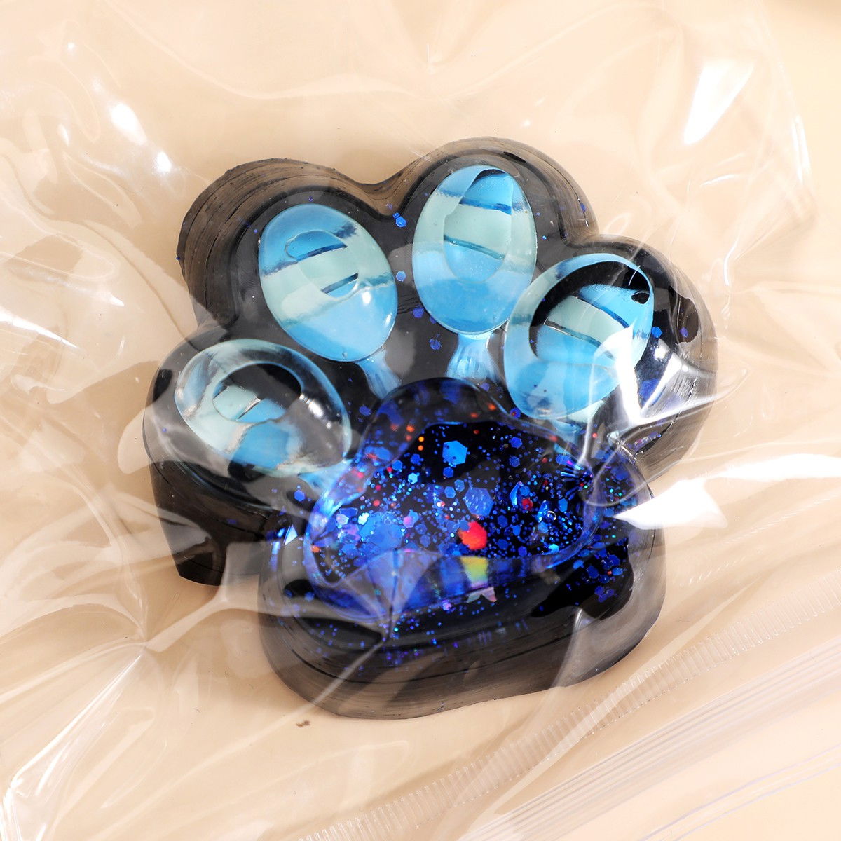 Jucarie Antistres Squishy, Flippy, cu Revenire Lenta, Squeeze Pinch Family, Model Cat Paw, 6.5 x 6 cm, din Tpr, 4-6 Ani, Model 1 Pestisori, Negru cu Insertii [4]