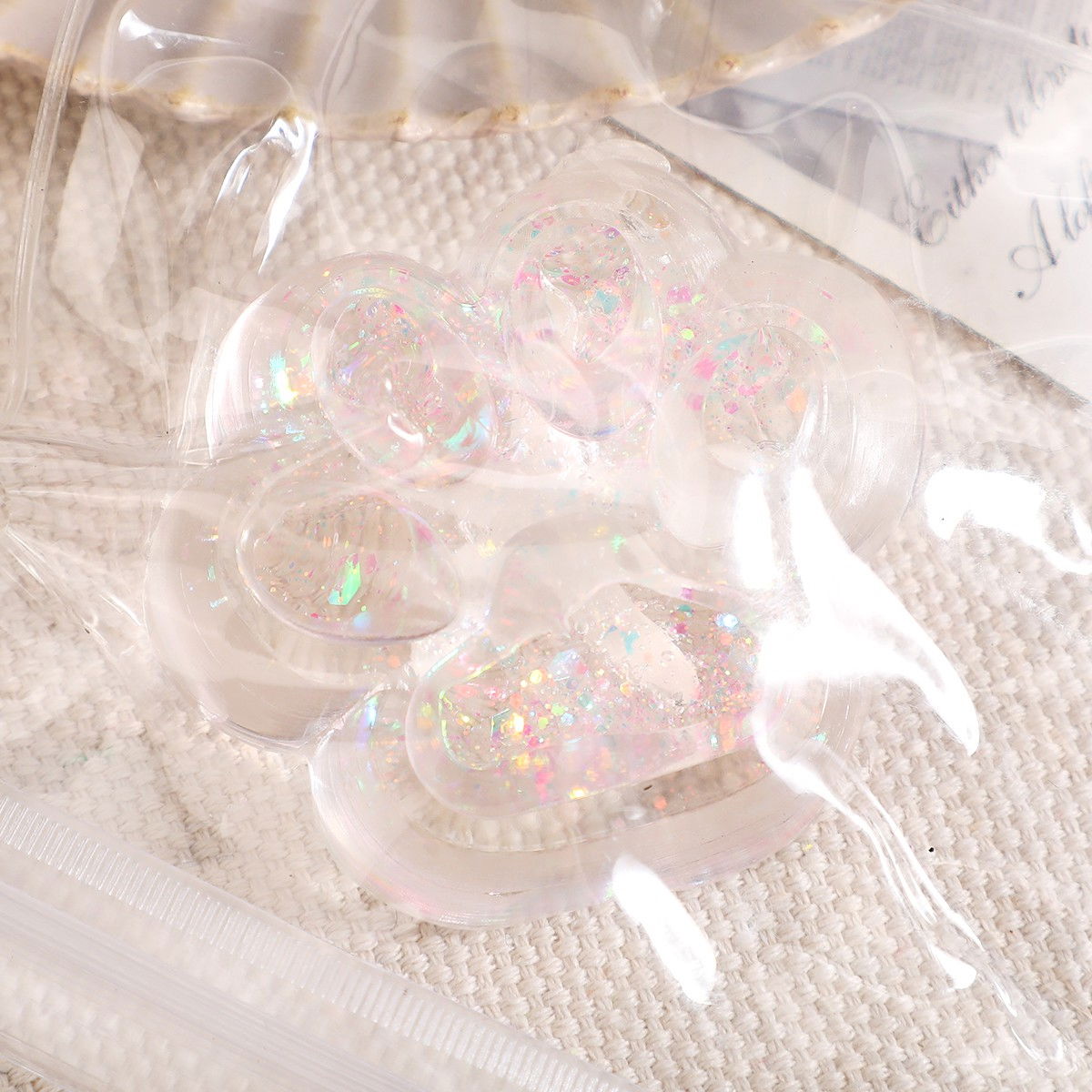 Jucarie Antistres Squishy, Flippy, cu Revenire Lenta, Squeeze Pinch Family, Model Cat Paw, 6.5 x 7 cm, din Tpr, 4-6 Ani, Model 2 Flori, Transparent [5]