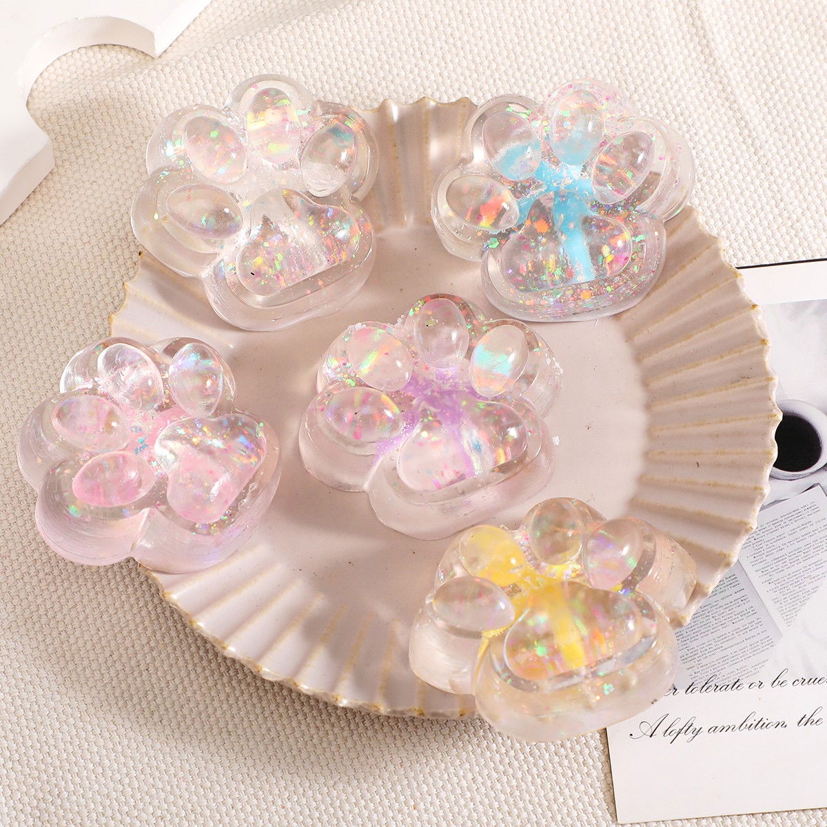 Jucarie Antistres Squishy, Flippy, cu Revenire Lenta, Squeeze Pinch Family, Model Cat Paw, 6.5 x 7 cm, din Tpr, 4-6 Ani, Model 2 Flori, Transparent [7]