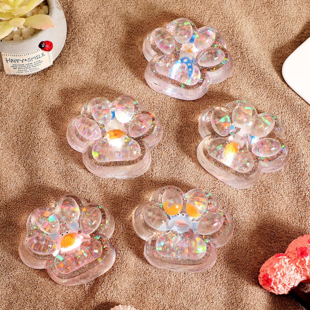 Jucarie Antistres Squishy, Flippy, cu Revenire Lenta, Squeeze Pinch Family, Model Cat Paw, 6.5 x 7 cm, din Tpr, 4-6 Ani, Model 6 Ocean, Transparent [1]