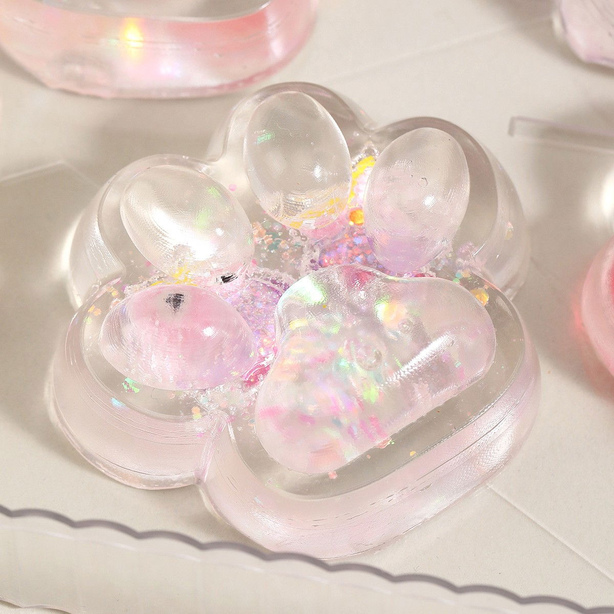 Jucarie Antistres Squishy, Flippy, Labuta de Pisica Pufoasa, cu Revenire Lenta, 7 x 6.5 cm, Model Ciuperca, Multicolor [10]