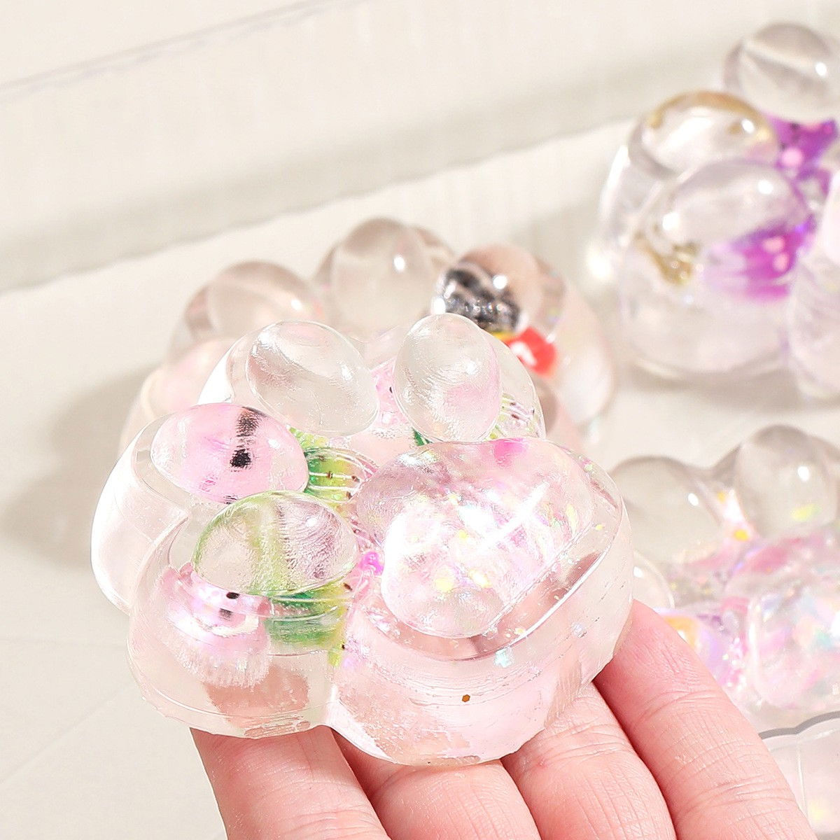 Jucarie Antistres Squishy, Flippy, Labuta de Pisica Pufoasa, cu Revenire Lenta, 7 x 6.5 cm, Model Ciuperca, Multicolor [9]