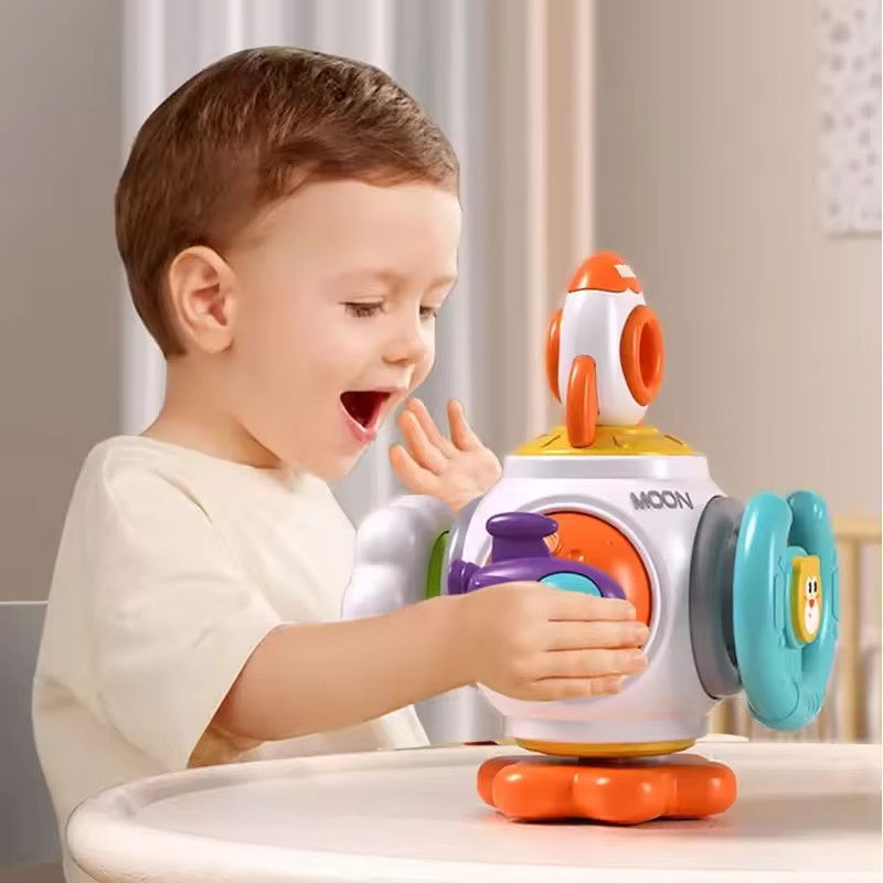 Jucarie interactiva Montessori, Flippy, Jucarie pentru Bebelusi, Model Racheta Spatiala, din Plastic rezistent, Varsta 18+ luni, 15 x 13 x 12 cm, Alb/Portocaliu [3]