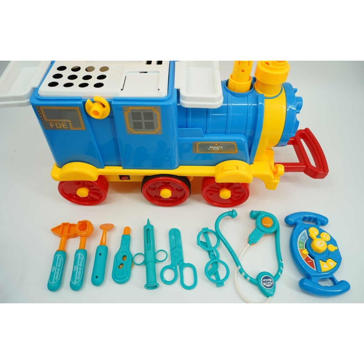 Jucarie locomotiva cu telecomanda si set prim ajutor [7]