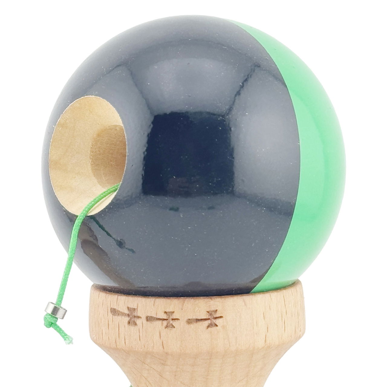 Kendama X Originala, Profesionala, Flippy, Big Cups V2, Super Sticky cu Cupe Mari, Rulment Metalic, din lemn 18 cm, Ata 55 cm, Verde/Negru [5]