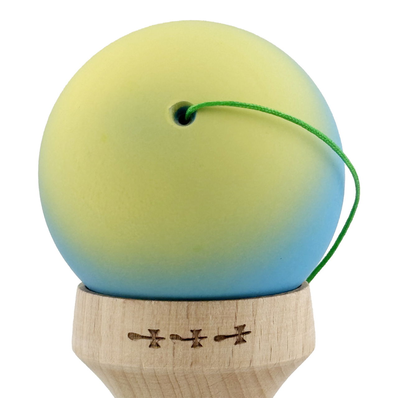Kendama X Originala, Profesionala, Flippy, Cupe Mari KING SIZE V3, Rubber Grip, Gaura in Baza, Rulment Metalic, din lemn 18 cm, Ata 62/65 cm, Gradient Galben/Albastru/Verde [9]