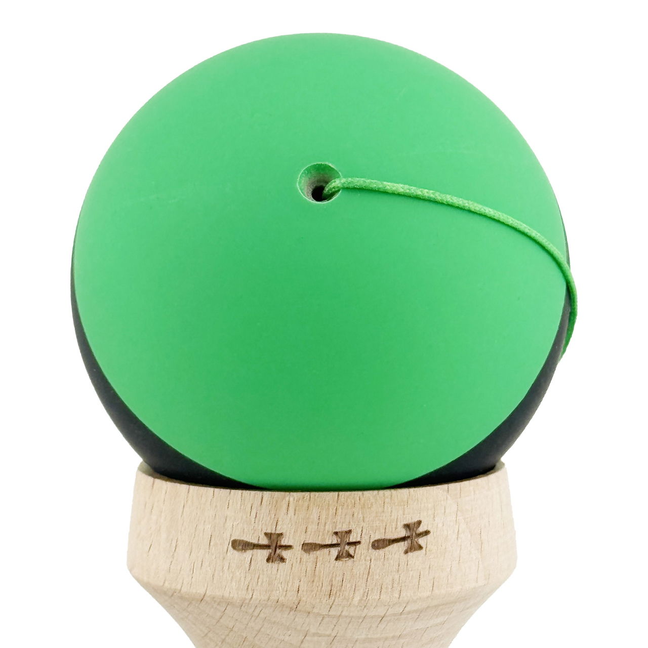 Kendama X Originala, Profesionala, Flippy, Cupe Mari KING SIZE V3, Rubber Grip, Gaura in Baza, Rulment Metalic, din lemn 18 cm, Ata 62/65 cm, M Bicolor Verde Dublu/Negru [9]