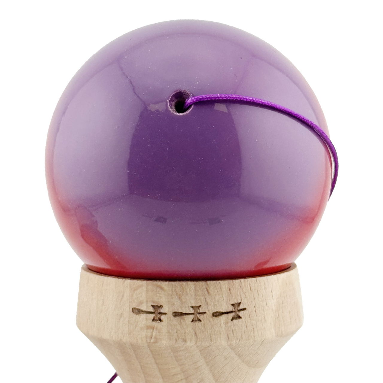 Kendama X Originala, Profesionala, Flippy, Super Sticky cu Cupe Mari KING SIZE V3, Gaura in Baza, Rulment Metalic, din lemn 18 cm, Ata 62/65 cm, Gradient Mov/Rosu/Negru [10]