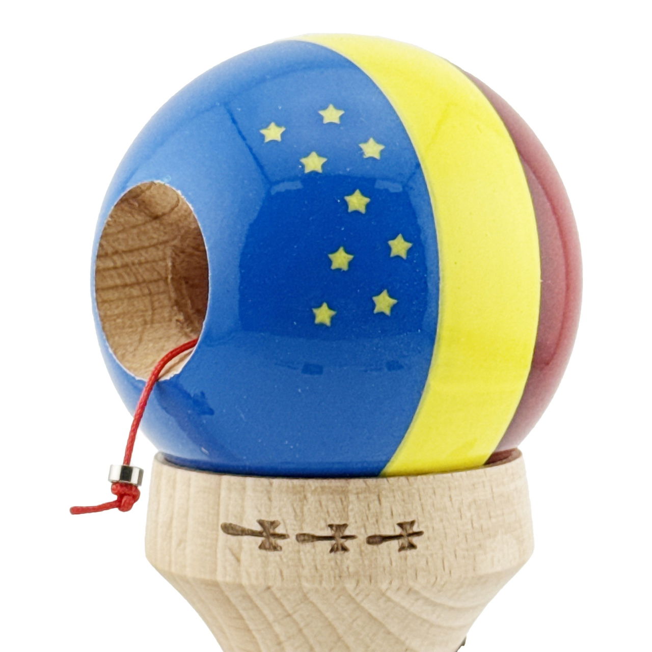 Kendama X Originala, Profesionala, Flippy, Tricolor Edition cu Stele, Super Sticky cu Cupe Mari KING SIZE V3, Rulment Metalic si Gaura in Baza, din Lemn 18 cm, Ata 62/65 cm, Multicolor [7]