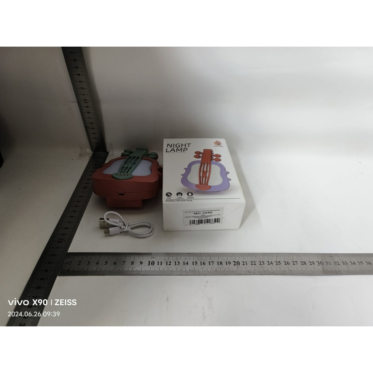 Lampa de Veghe, Flippy, cu Protectie pentru Ochi, Model Violina, Lumina Calda, Incarcare USB, ABS, 14.3x5x9.9 cm, Verde/ Rosu [2]