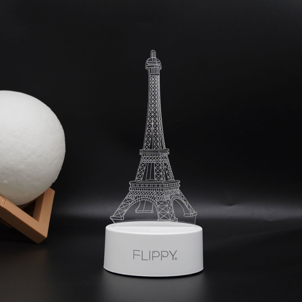 Lampa LED decorativa, Flippy, 3D, Turnul Eiffel, din material acril si lumina multicolora, alb [3]