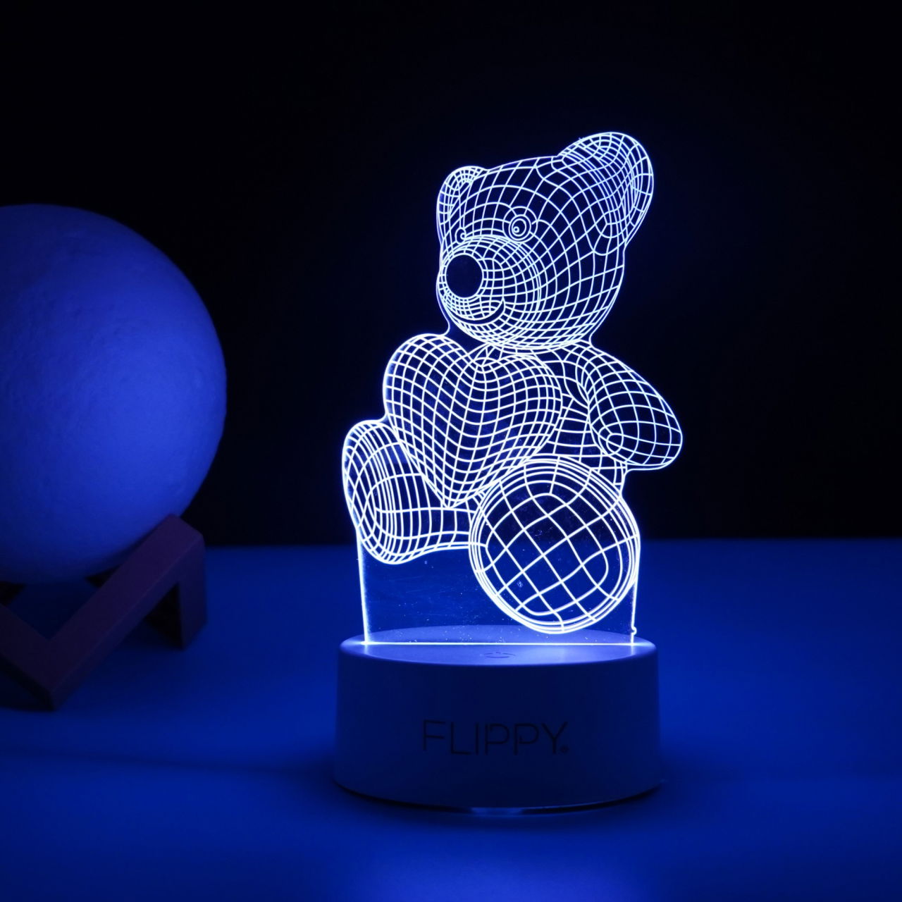 Lampa LED decorativa, Flippy, 3D, ursulet, din material acril si lumina multicolora, alb [4]